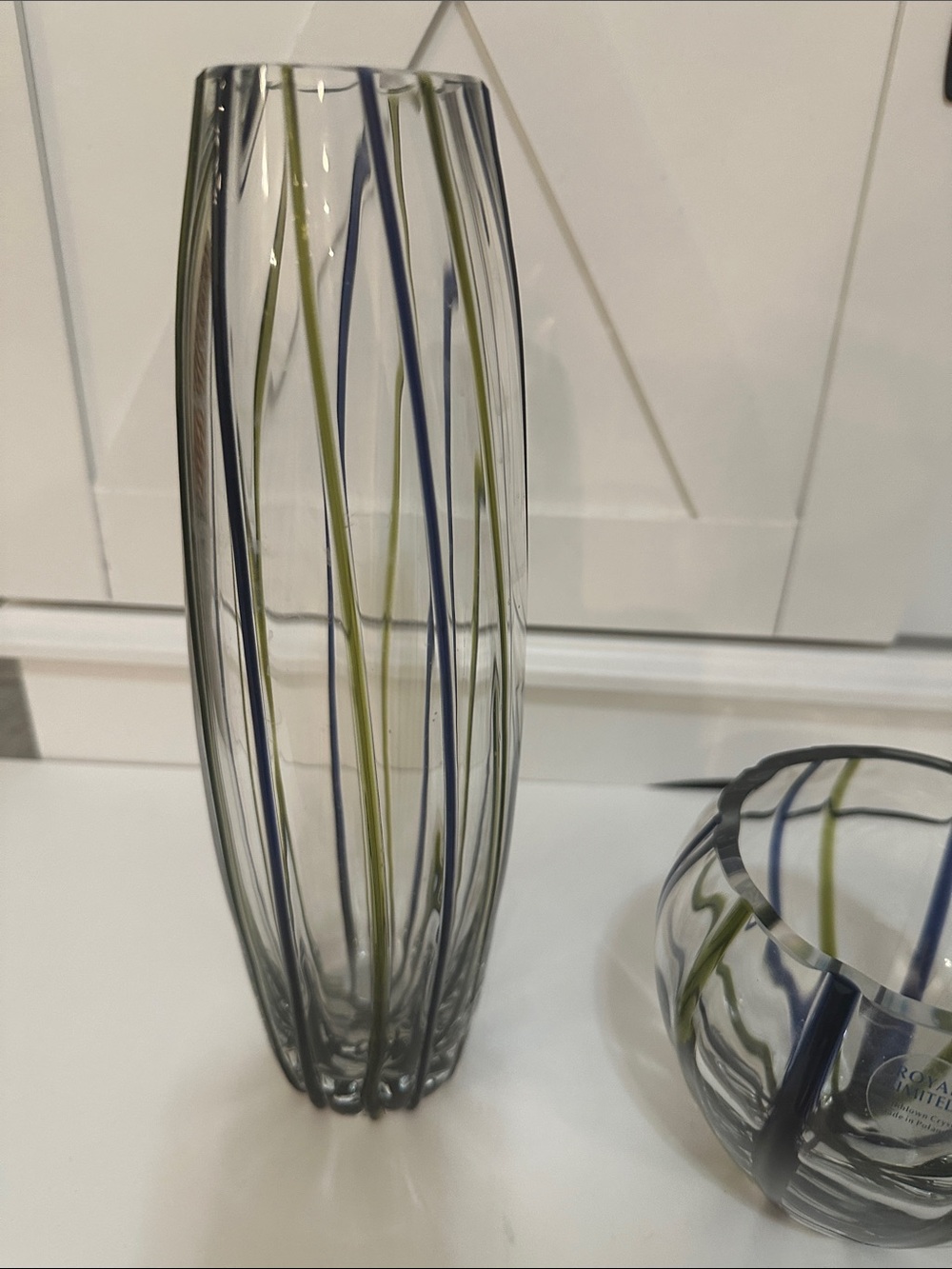 Vintage Mouthblown Crystal Royal Limited vases
Made in Poland . - Picture 4 of 10